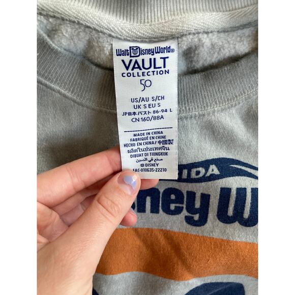 Walt Disney World Vault Collection 50 Sweatshirt Men Small Mickey Gray 70s Retro - Picture 9 of 16